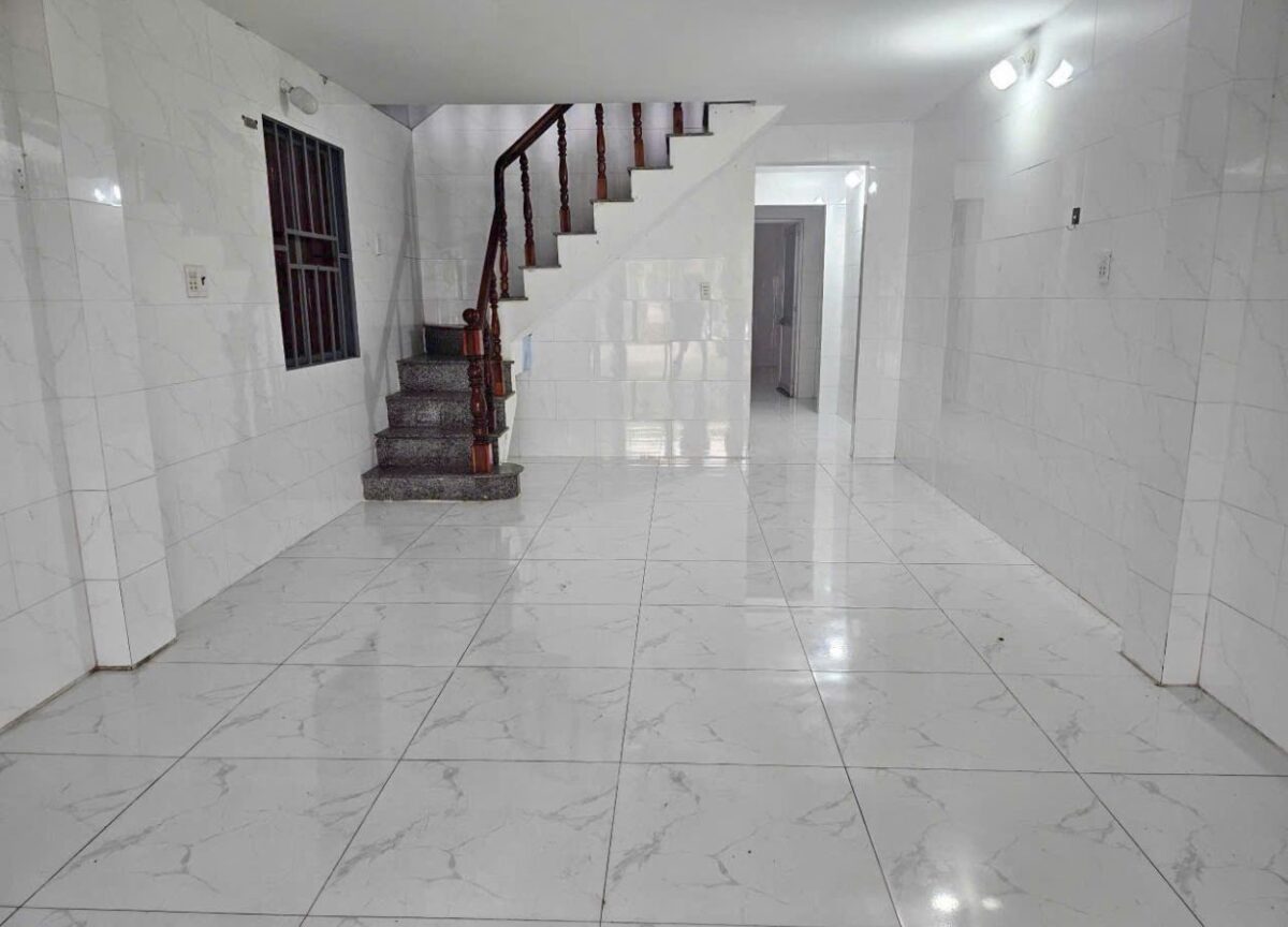 Ảnh chụp bên trong căn nhà gần trường học Đức Hòa